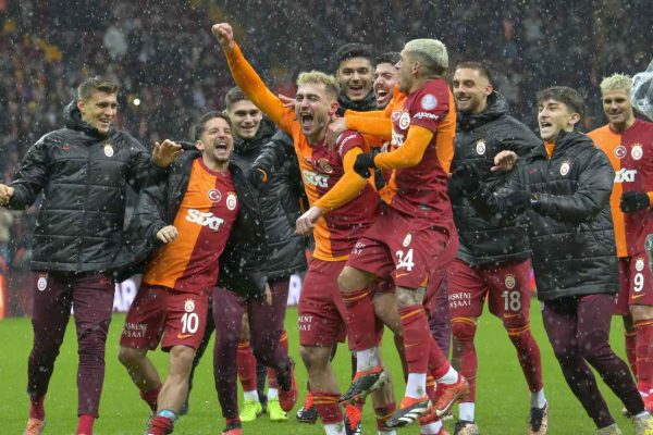Galatasaray, 3 puana son dakikada ulaştı