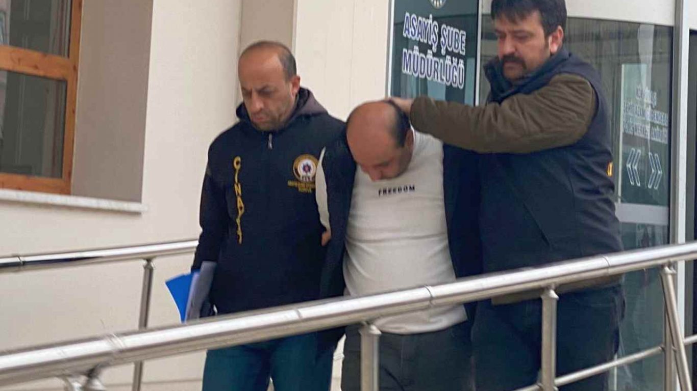 Konya'da kardeşini öldürüp yurt dışına kaçan zanlı, 9 yıl sonra Gaziantep'te yakalandı