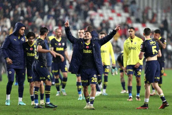 Antalya’da, Fener alayı!