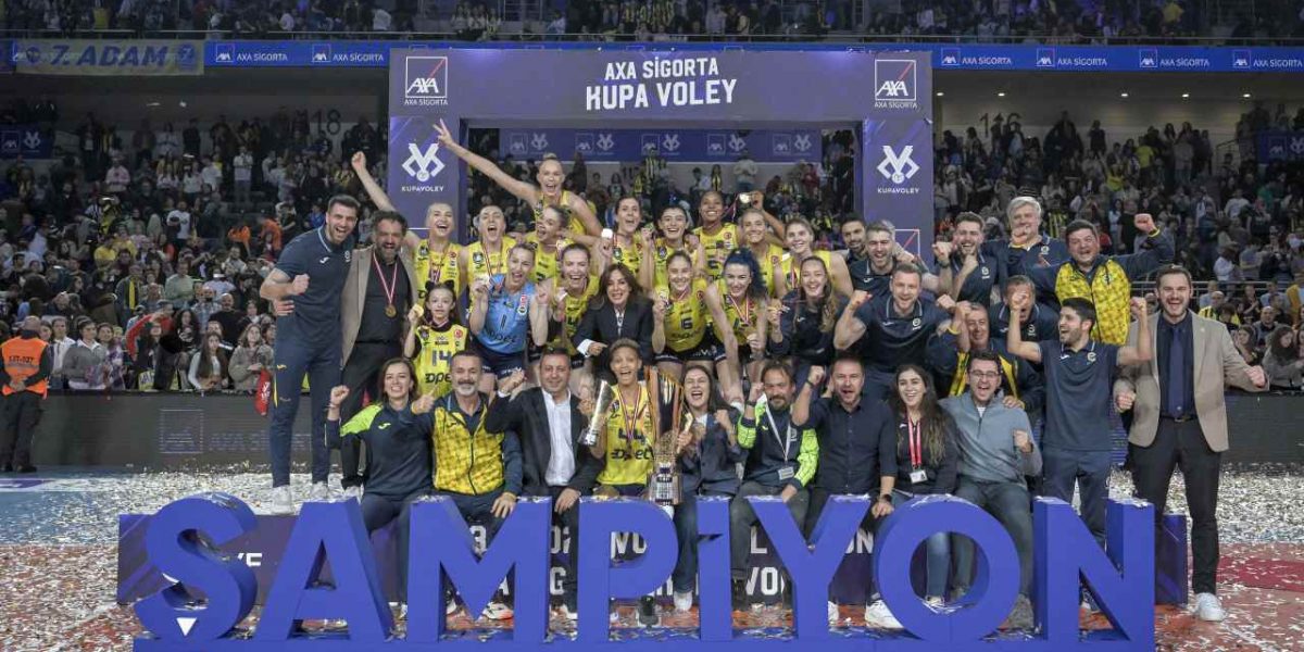 Kadınlar Kupa Voley’de Fenerbahçe Opet, şampiyon oldu