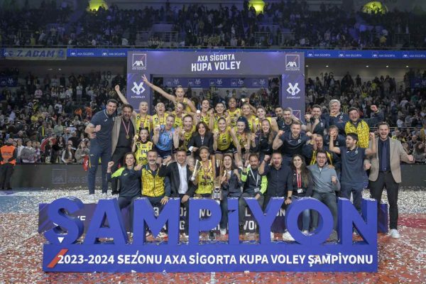 Kadınlar Kupa Voley’de Fenerbahçe Opet, şampiyon oldu