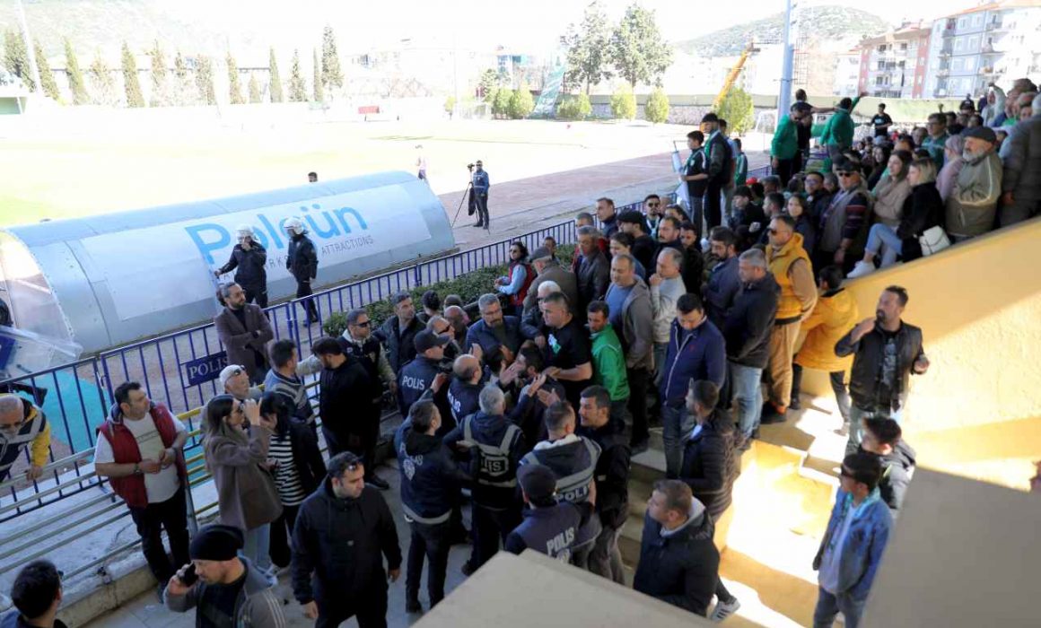 Muğla'da amatör maç sırasında protokolde arbede ve kavga