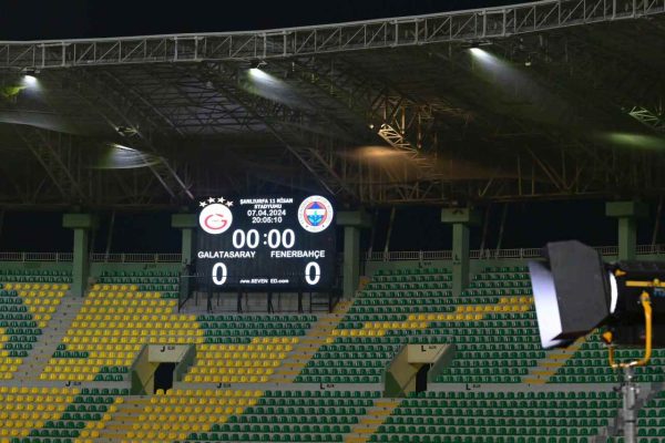 Eline 100’üne bulaştırdılar