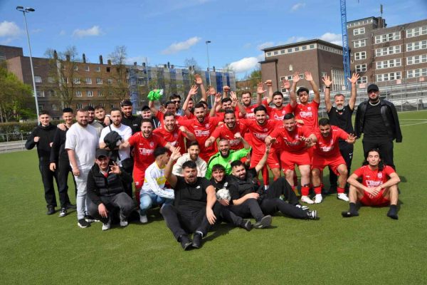 Veddel’de şampiyonluk sesleri