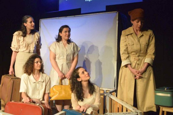 “Sevgi Soysal Yaşamakta Israr Ediyor” sahnelendi