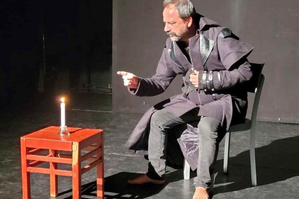 “Öteki” oyunuyla sosyal adalet ve eşitlik sorgulandı