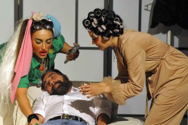 “Dilber” tiyatro oyununa da girdi