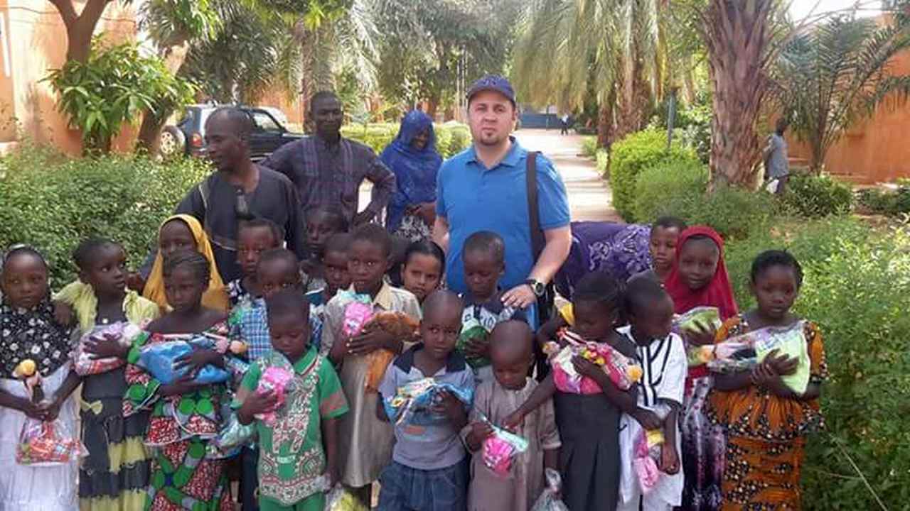 Hamburg’dan Afrika’ya Yardım Elçisi Elvan Kantar