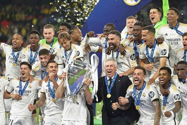 Real Madrid, UEFA Şampiyonlar Ligi şampiyonluğunu kutladı