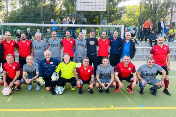 Berlin’de Veteran’lar el ele bir üst ligde!