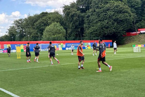 A Milli Futbol Takımı, Portekiz maçının hazırlıklarına başladı