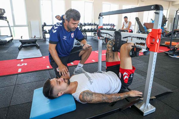 Samsunspor’da futbolcular, kuvvet ve anatomik testlerinden geçti