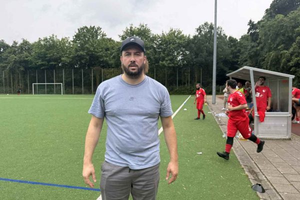 Rot Weiss Wbg antrenörü Cemil Yakut, yeni sezondan umutlu: