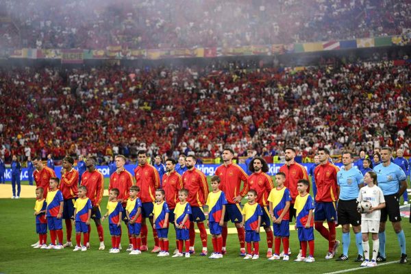  Fransa’yı 2-1 yenen İspanya, ilk finalist oldu.