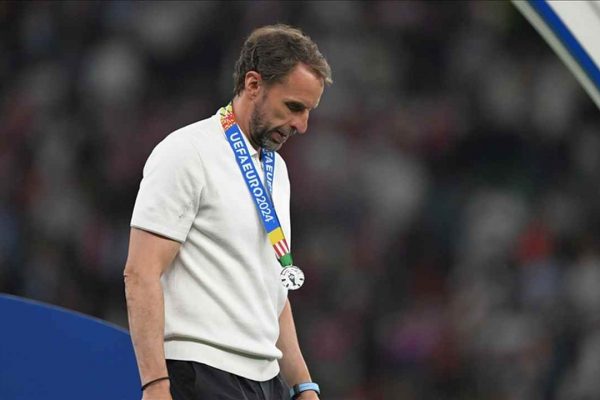 İngiltere Milli Takımı Teknik Direktörü Southgate, görevinden istifa etti