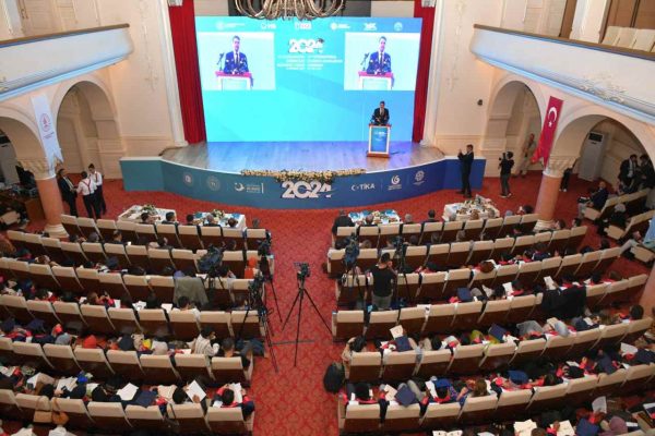 Uluslararası Öğrenciler Mezun Oldu