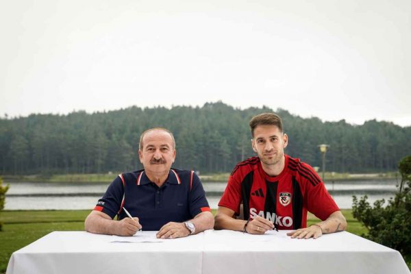 Gaziantep FK, İspanyol stoper Enric Saborit ile bir yıllık sözleşme imzaladı