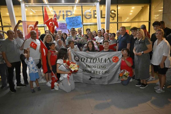 Olimpiyat ikincisi milli atıcı Şevval İlayda Tarhan Ankara’ya geldi