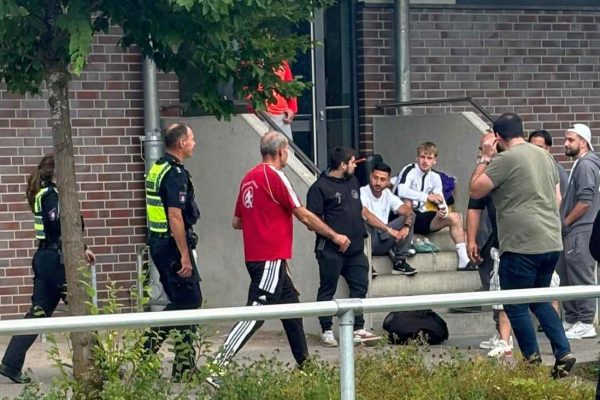 Harburg’da maç yarıda kaldı