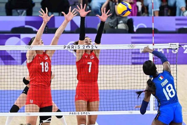 A Milli Kadın Voleybol Takımı, Olimpiyat Oyunları yarı finalinde İtalya’ya yenildi
