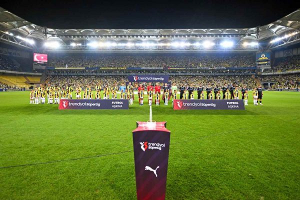 Fenerbahçe sezona 3 puanla başladı
