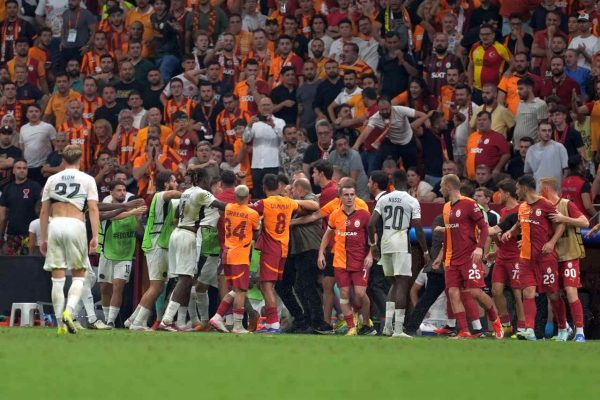 Aslan’ın kabus gecesi. “Cimbom” yaklaşık 25 milyon avroluk gelirden mahrum kaldı