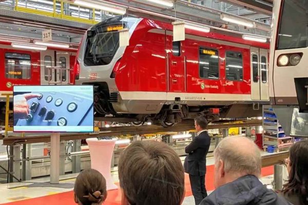 S-Bahn Hamburg – hvv Plus Vorteile auf ganzer Linie