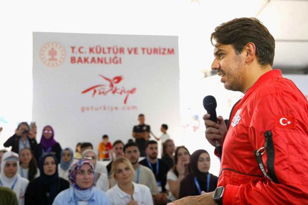 TÜRK DÜNYASININ GENÇLERİ TEKNOFEST’TE BULUŞTU, KAYNAŞTI!
