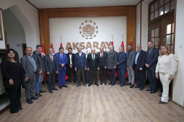 Aksaray Valisi, Hamburg Türk Basın Birliği’ni makamında ağırladı