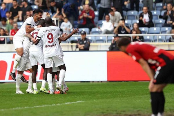 Hatayspor, bu sezon ligdeki ilk galibiyetini aldı