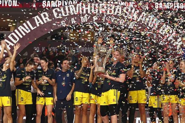Fenerbahçe, Cumhurbaşkanlığı Kupası’nı 13. kez müzesine götürdü