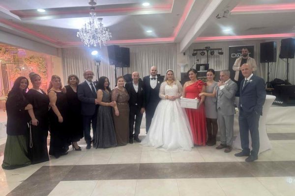 Gökalp ve Altan, yeğenleri Hakan’ı muhteşem bir düğünle evlendirdi