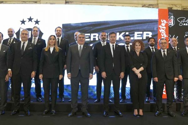 Serdal Adalı, yönetim kurulunu tanıttı