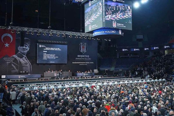 Beşiktaş Kulübünün olağanüstü seçimli genel kurulu başladı