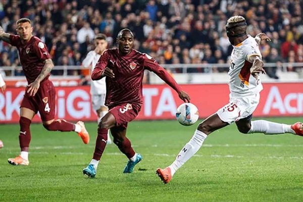 Galatasaray ligde ilk kez deplasmanda puan kaybetti