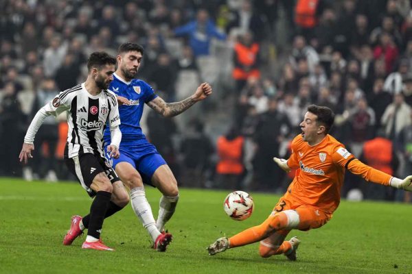 Beşiktaş, Athletic Bilbao’yu farklı yenerek play-off’lara kalma şansını yükseltti