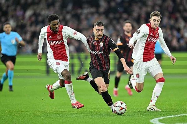 Galatasaray son 16 turu için play-off oynayacak