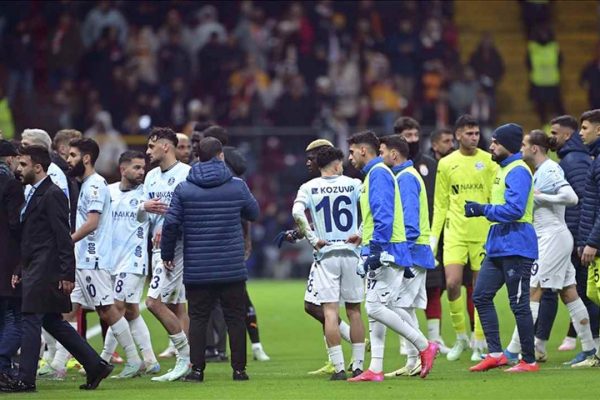 Türk futbolunda sizce neden böyle olduk?