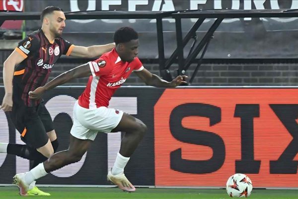 AZ Alkmaar’a farklı yenilen Galatasaray, Avrupa Ligi’nde tur şansını zora soktu