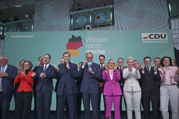 Almanya’daki genel seçimde sandık çıkış anketine göre CDU/CSU birinci