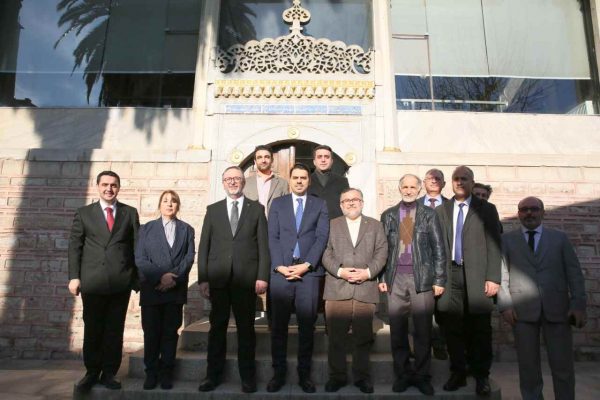 “Kâşgarlı Mahmud ve Dîvânü Lugâti’t-Türk” kitabı okuyucusuyla buluştu