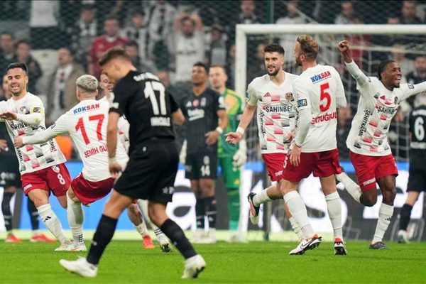 Beşiktaş’ın yenilmezlik serisi Gaziantep FK karşısında sona erdi