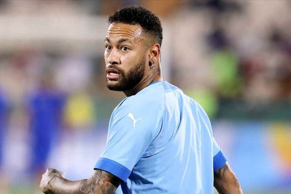 Neymar, sakatlığı nedeniyle Brezilya milli takımı kadrosundan çıkarıldı