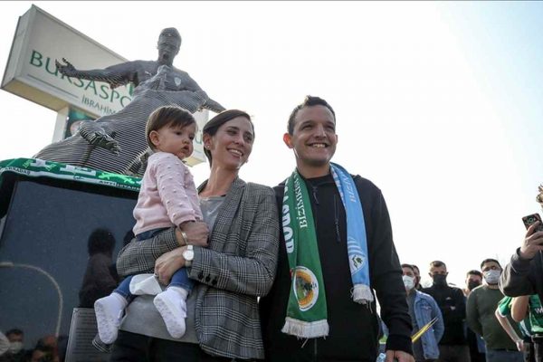 Bursaspor, teknik direktör Batalla ile yollarını ayırdı