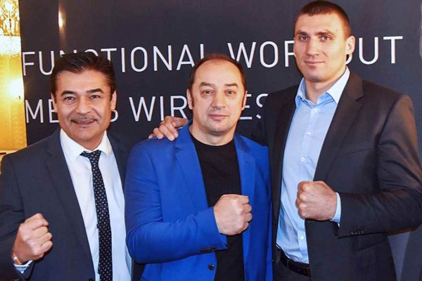 Erol Ceylan ve Bülent Başer boksörlerine güveniyor