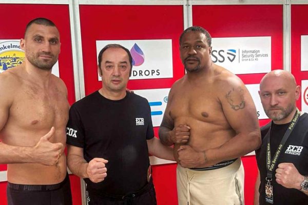 Türk kulübün boksörü Amerikalıyı ezdi geçti