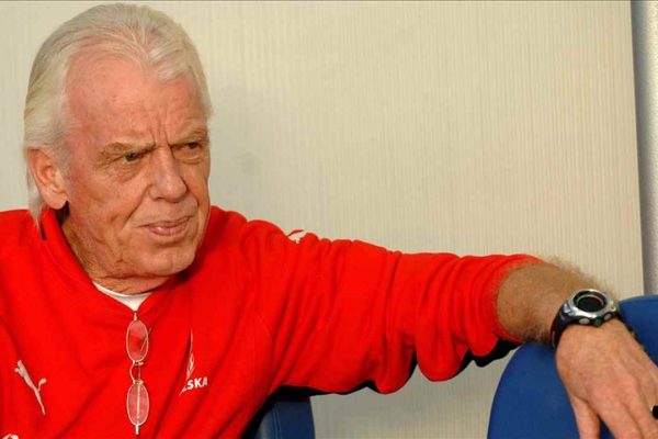 Hollanda futbolunun unutulmaz teknik direktörlerinden Leo Beenhakker hayatını kaybetti