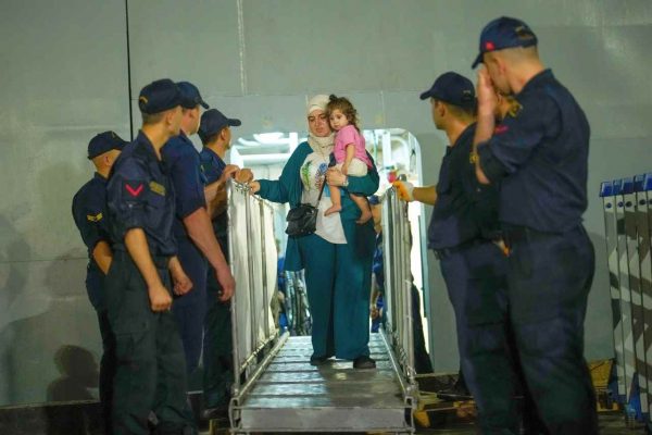 Yılın Basın Fotoğrafları Yarışmasında YTB’nin 15’inci Yılına Özel Ödül