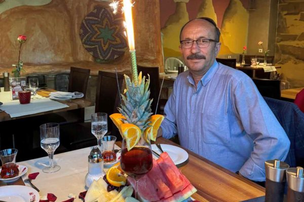 Hasan Akdoğan’dan Anlamlı Teşekkür: “Bu Güzel Günü Benimle Paylaşan Herkese Minnettarım”