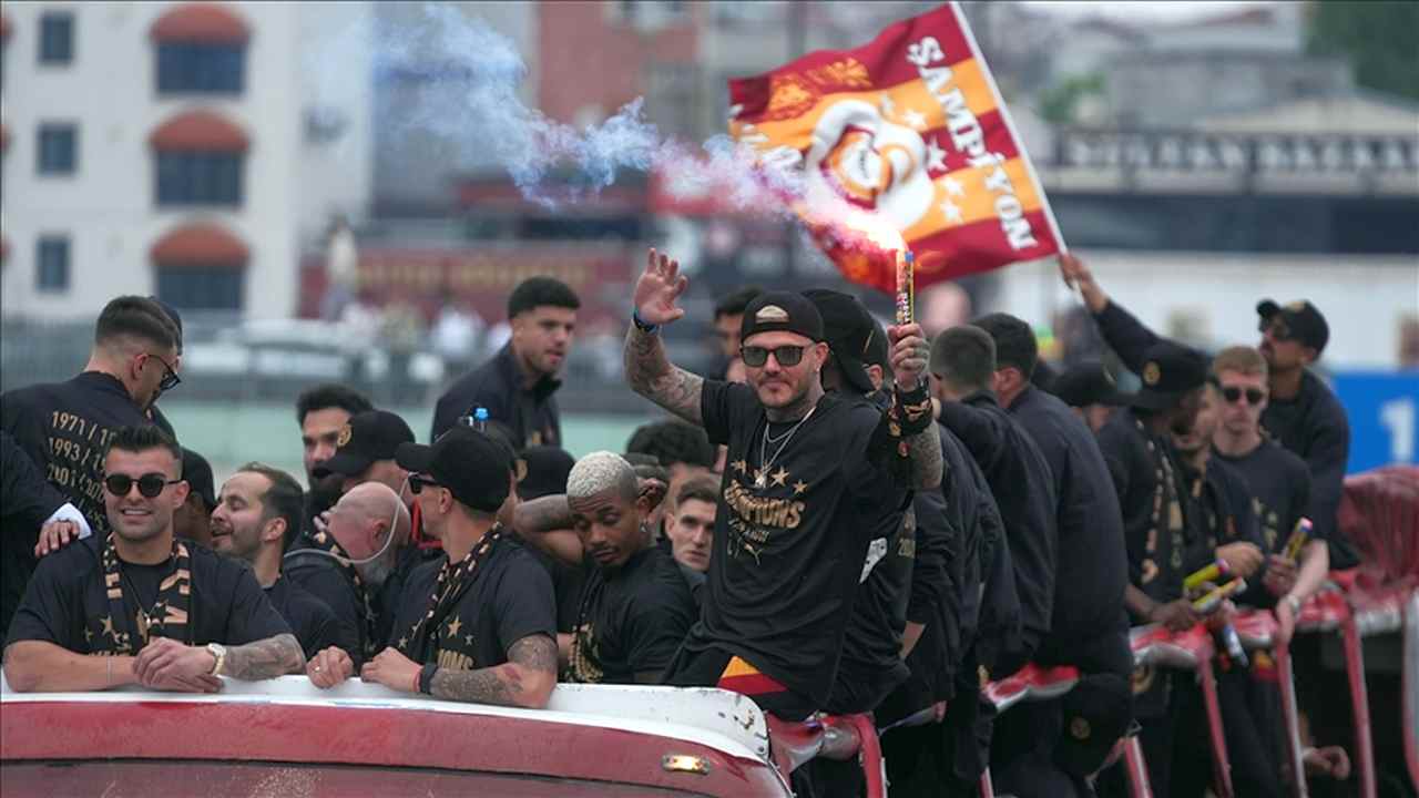 Galatasaray, 25. şampiyonluğunu kutladı